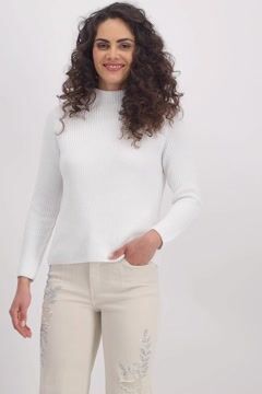 Basic stand-up collar jumper