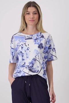 T-shirt with polaroid pattern